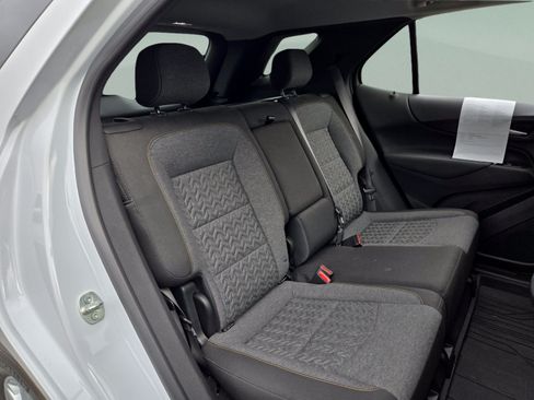 Used 2022 Chevrolet Equinox LT FWD image 25
