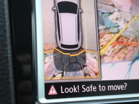 Used 2014 Volkswagen Touareg Hybrid image 36