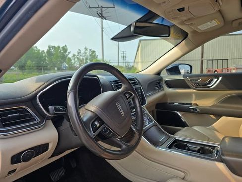 Used 2017 Lincoln Continental Reserve w/ Climate Package AWD/4WD image 11