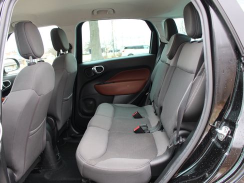 Used 2014 FIAT 500L Trekking w/ Popular Equipment Group image 32