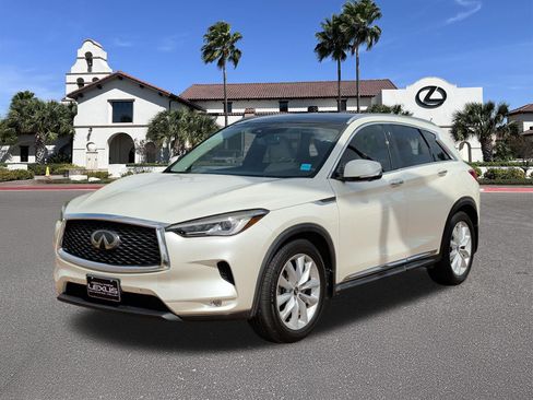 Used 2019 INFINITI QX50 Essential w/ Premium Heat Package FWD image 5