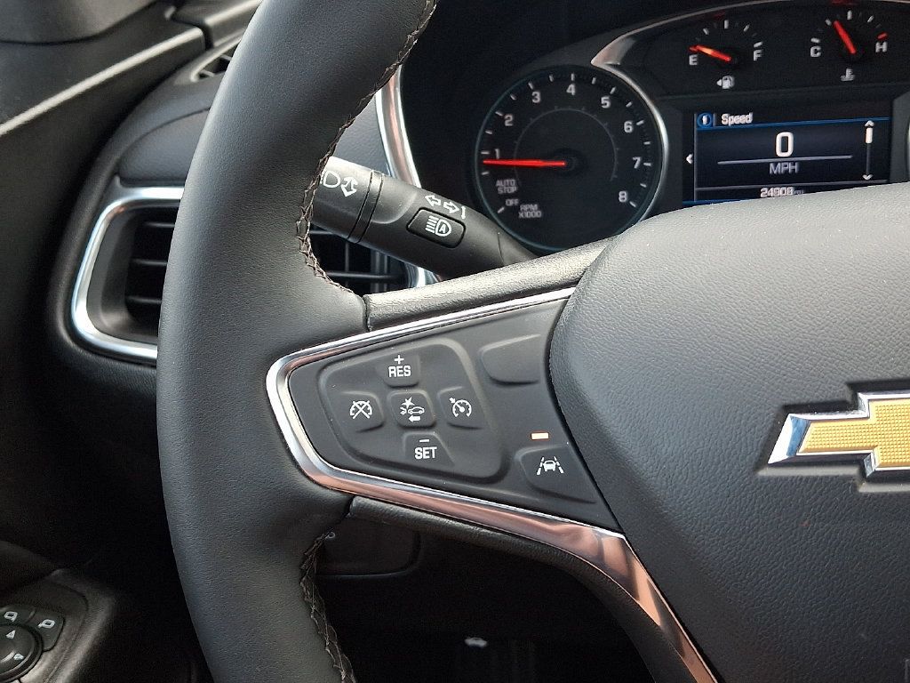 Used 2023 Chevrolet Equinox LT AWD/4WD image 23