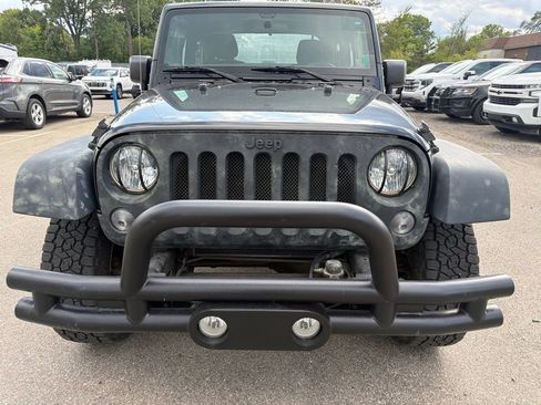 Used 2017 Jeep Wrangler Sport AWD/4WD image 2