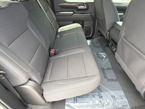 Used 2025 Chevrolet Silverado 1500 LT RWD image 15