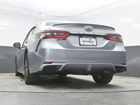 Used 2022 Toyota Camry SE FWD image 29