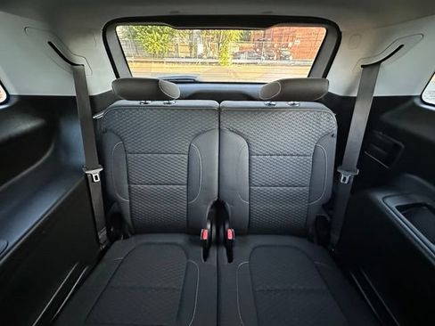 Used 2018 GMC Acadia SLE FWD image 22