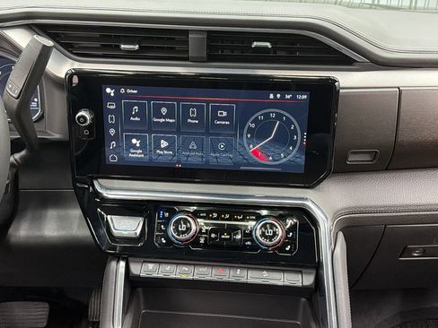 Used 2025 GMC Sierra 3500 Denali w/ Denali Reserve Package image 28