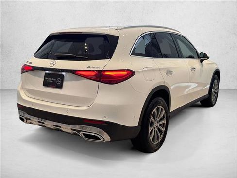 Certified 2025 Mercedes-Benz GLC 300 4MATIC image 2