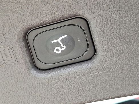 Used 2017 Lincoln MKX Reserve w/ Lincoln MKX Climate Package AWD/4WD image 28
