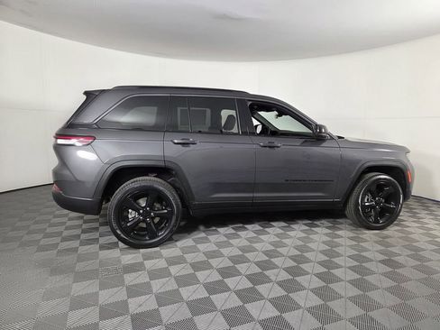 New 2026 Jeep Grand Cherokee Limited w/ Limited Altitude Package RWD image 4