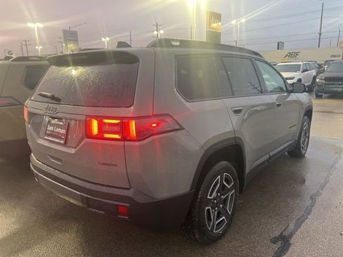 New 2026 Jeep Cherokee Laredo image 7