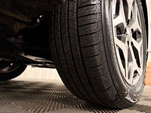 Used 2021 Subaru Forester Premium image 19