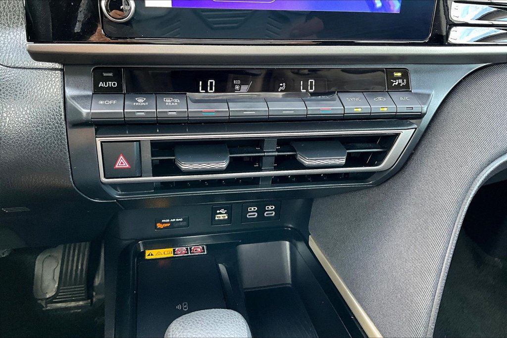 Used 2025 Toyota Camry LE FWD image 16