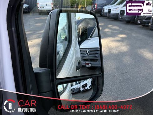 Used 2025 Ford Transit 250 148 High Roof AWD image 34