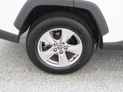 Used 2025 Toyota RAV4 XLE FWD image 6