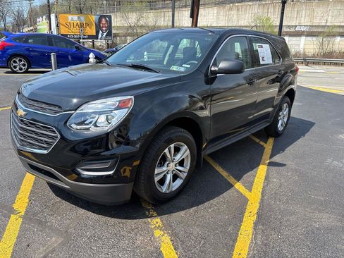 Used 2017 Chevrolet Equinox LS image 3