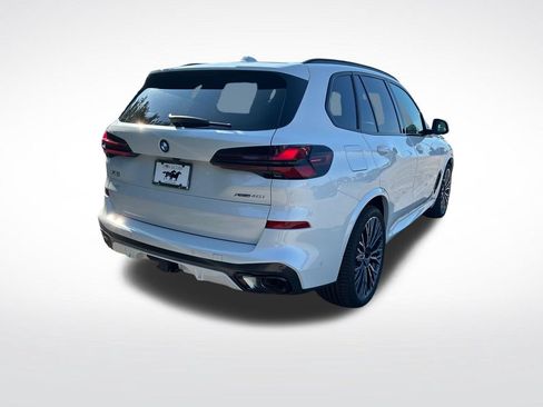 New 2026 BMW X5 xDrive40i w/ M Sport Package AWD/4WD image 3