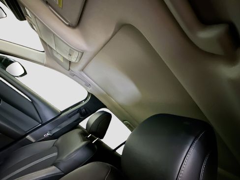 Used 2025 MAZDA CX-50 AWD 2.5 S w/ Premium Package image 27