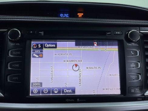 Used 2015 Toyota Highlander XLE image 23