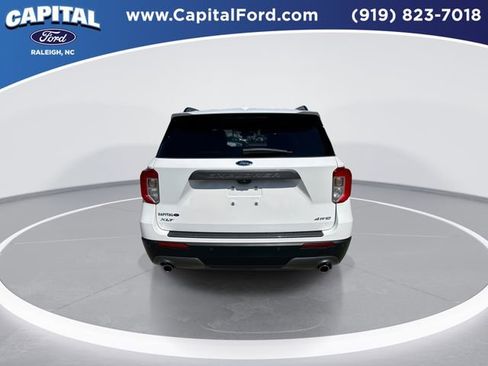 Used 2023 Ford Explorer XLT w/ Equipment Group 202A image 7