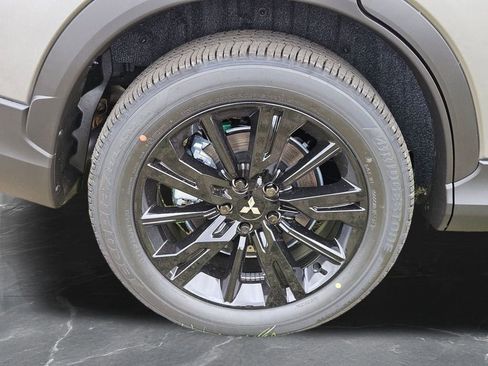 New 2026 Mitsubishi Eclipse Cross Black Edition image 32