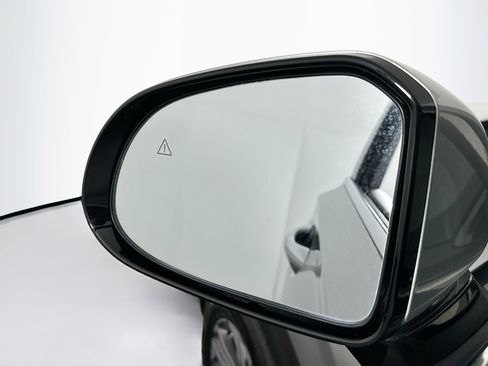 Used 2023 Hyundai Santa Fe SEL image 16