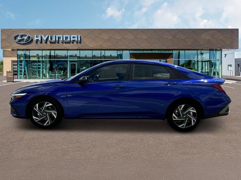 New 2025 Hyundai Elantra Sport image 3