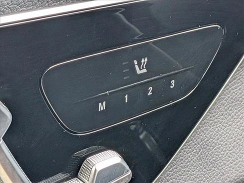 Used 2023 Mercedes-Benz GLC 300 4MATIC image 17