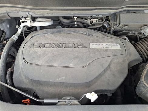 Used 2016 Honda Pilot Touring image 26