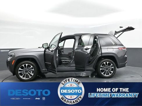 New 2025 Jeep Grand Cherokee Overland w/ Adv Protech Group III AWD/4WD image 37