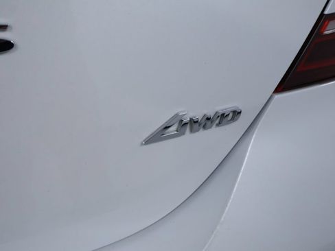 Used 2025 Genesis G70 2.5T AWD/4WD image 11