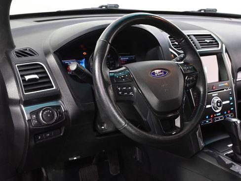 Used 2017 Ford Explorer Sport w/ Equipment Group 401A AWD/4WD image 11