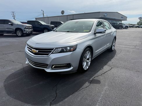 Used 2019 Chevrolet Impala Premier FWD image 21