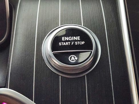 Used 2023 Mercedes-Benz GLC 300 image 19