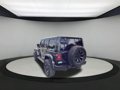 Used 2021 Jeep Wrangler Unlimited Sahara AWD/4WD image 6