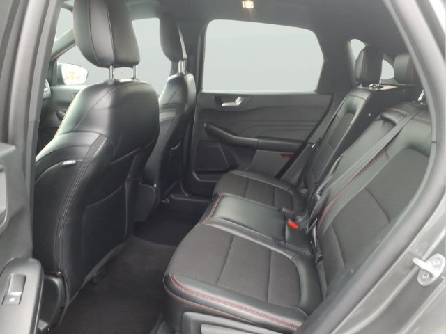Used 2025 Ford Escape ST-Line Select AWD/4WD image 13