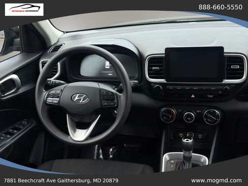 Used 2023 Hyundai Venue SE w/ Cargo Package image 25