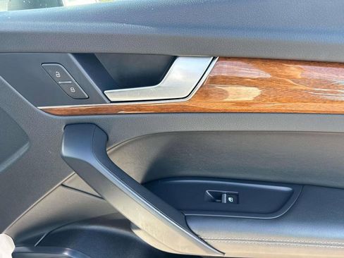 Used 2022 Audi Q5 2.0T Premium Plus image 16