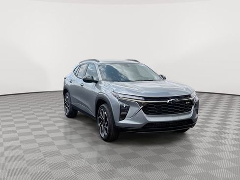 New 2026 Chevrolet Trax RS w/ Driver Confidence Package FWD image 2