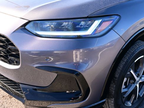 Used 2023 Honda HR-V EX-L image 11