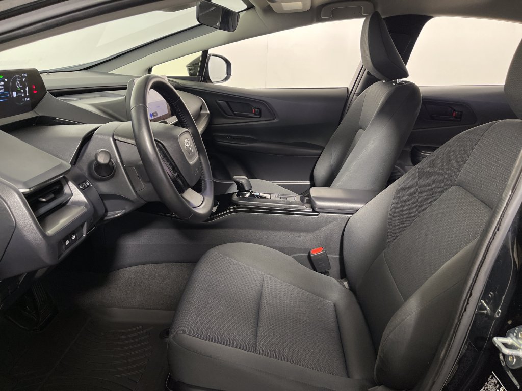 Certified 2024 Toyota Prius LE FWD image 12