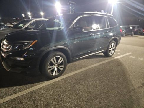 Used 2017 Honda Pilot EX-L image 2