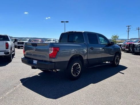 Used 2017 Nissan Titan S AWD/4WD image 5