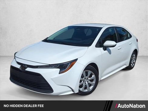 Certified 2024 Toyota Corolla LE FWD image 1