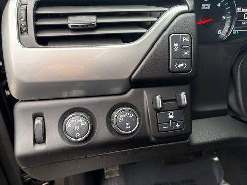 Used 2020 Chevrolet Suburban Premier w/ Max Trailering Package image 21