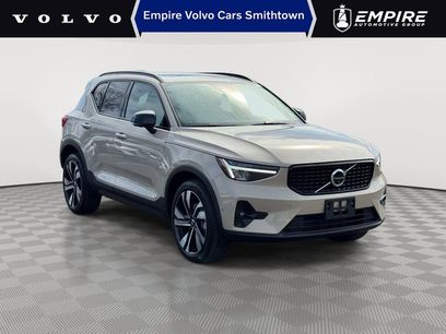 Certified 2026 Volvo XC40 B5 Plus w/ Climate Package