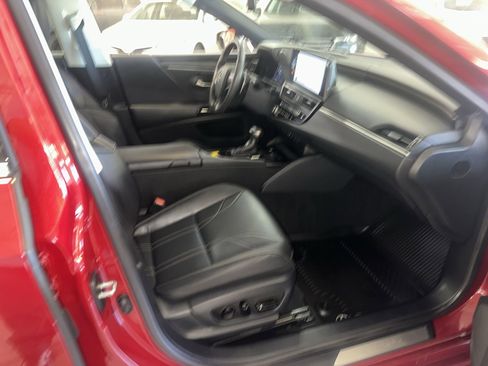 Used 2024 Lexus ES 350 w/ Accessory Package (Z2) FWD image 10