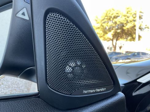 Used 2018 BMW 440i Convertible image 14