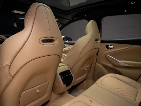 Used 2021 Aston Martin DBX AWD/4WD image 68