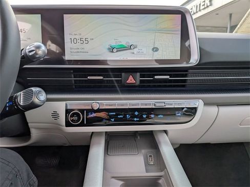 Used 2023 Hyundai Ioniq 6 SEL image 19